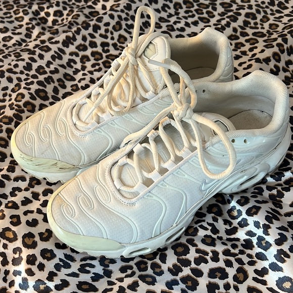 Nike Air Max Plus - Picture 2 of 5